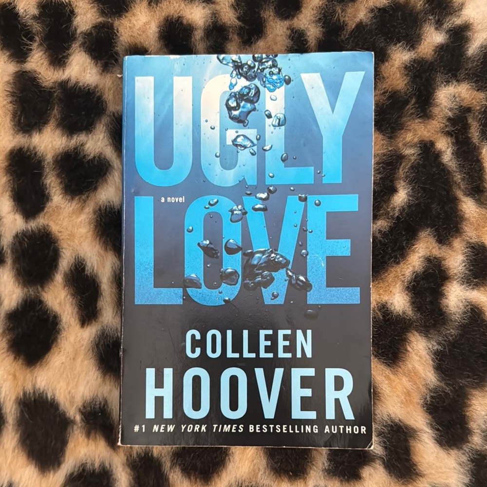 Ugly Love by Colleen Hoover Book